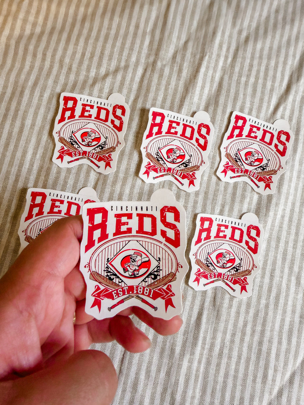 Reds graphic sticker